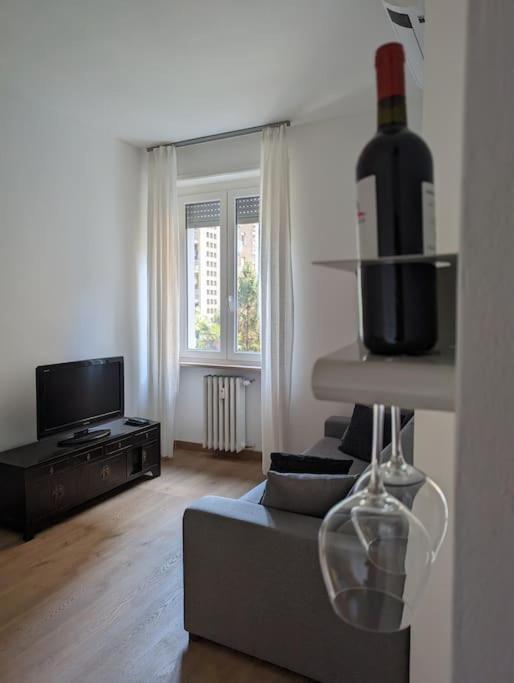 Modern And Comfortable Near The Subway Apartamento Milán