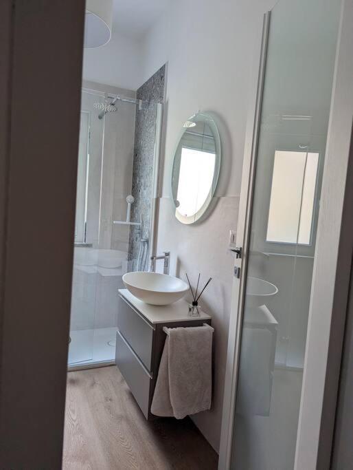 Modern And Comfortable Near The Subway *